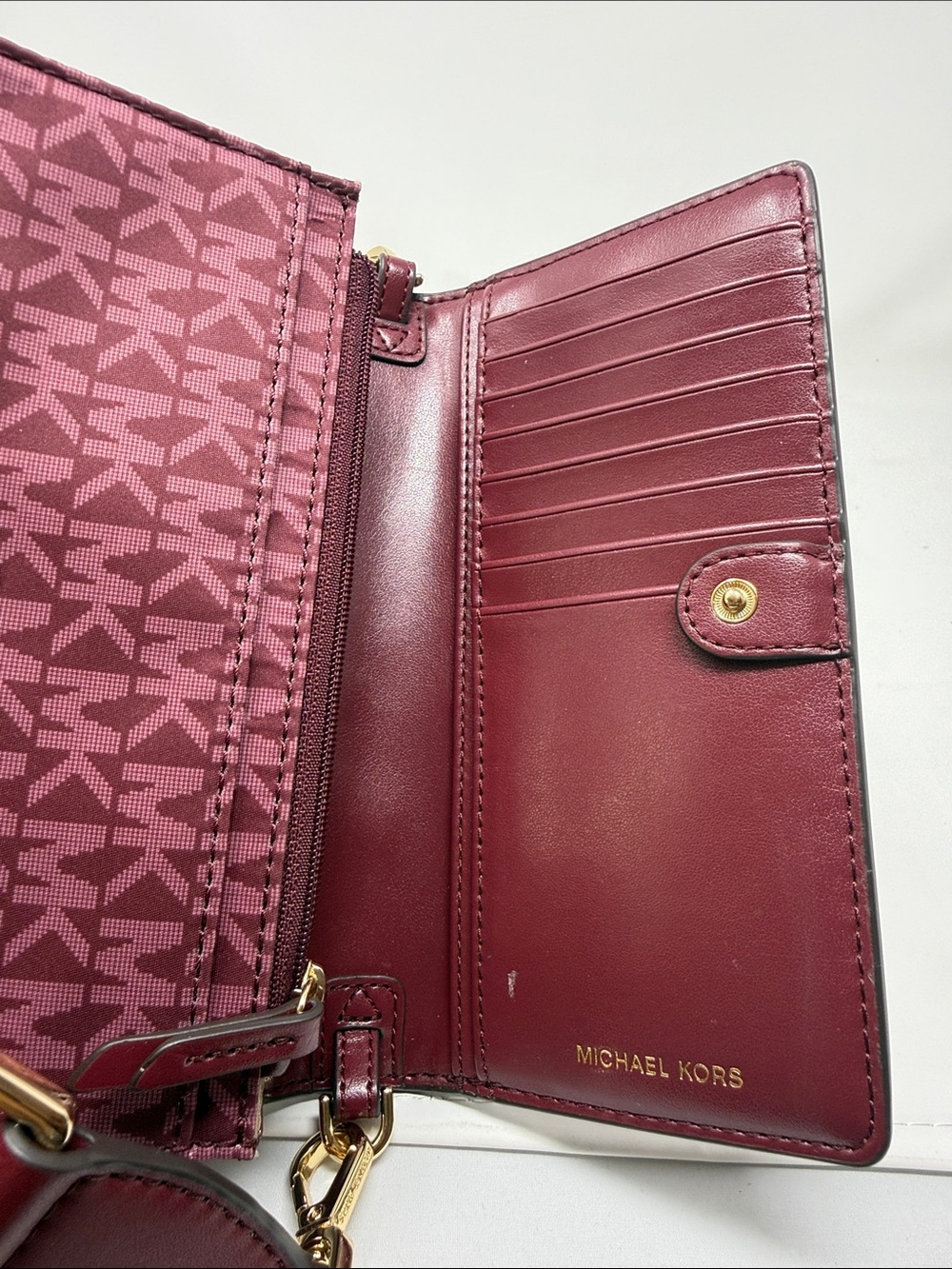 NWOT Michael Kors Logo Crossbody Bag in Plum/Magenta - Picture 9 of 9